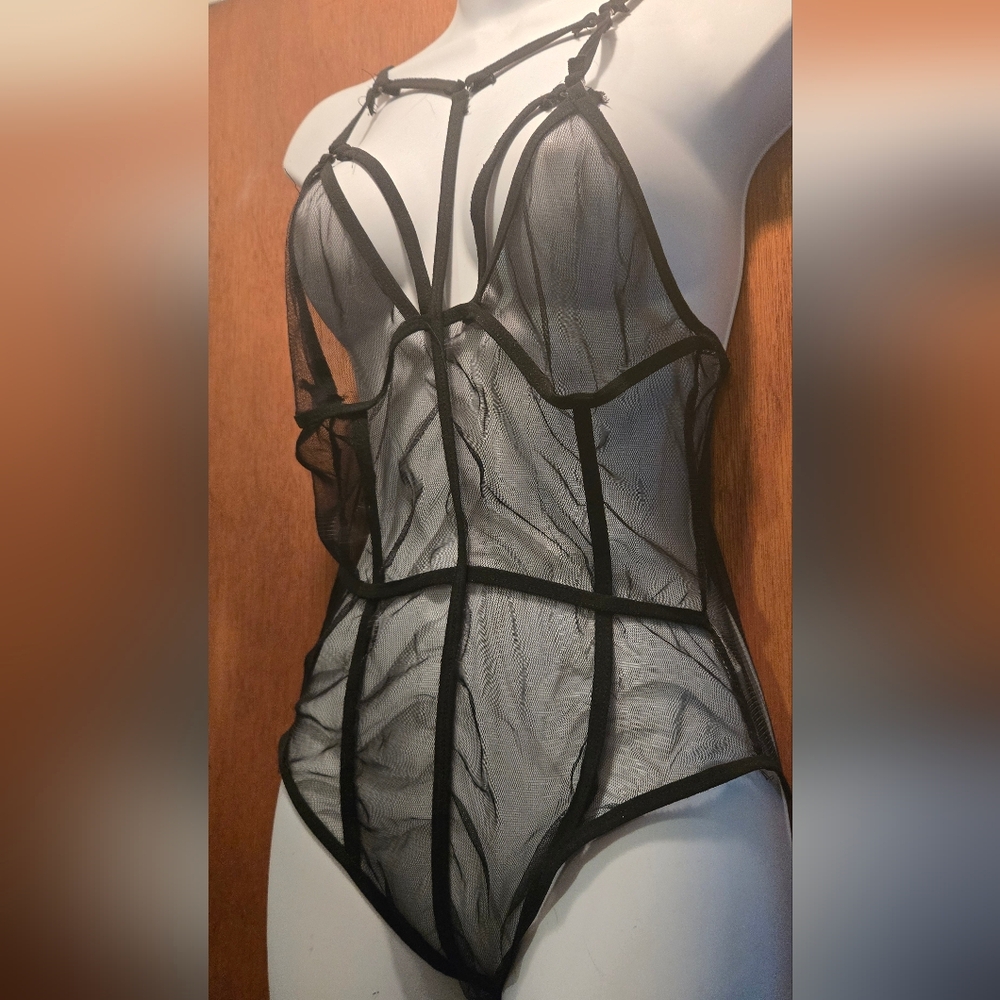 Boohoo Black Sheer Bodysuit SzM - Picture 3 of 5